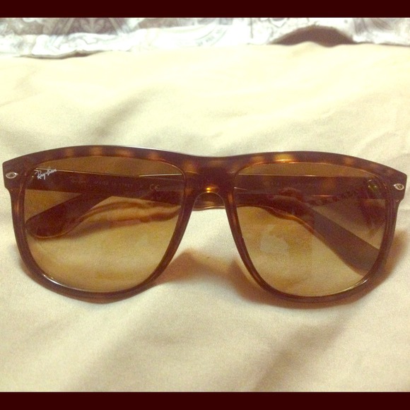 Ray-Ban Accessories - Ray-ban sunglasses Wayfarer Tortoise