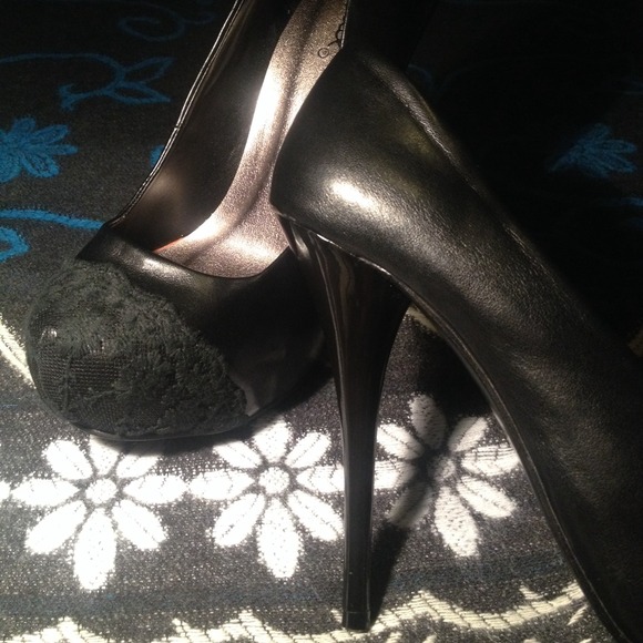 Gorgeous Sexy heels! - Picture 2 of 4