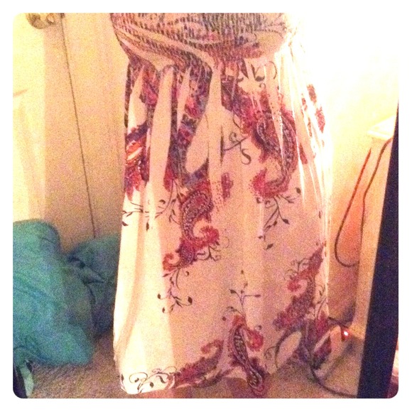 White floral beachy dress - Picture 1 of 3