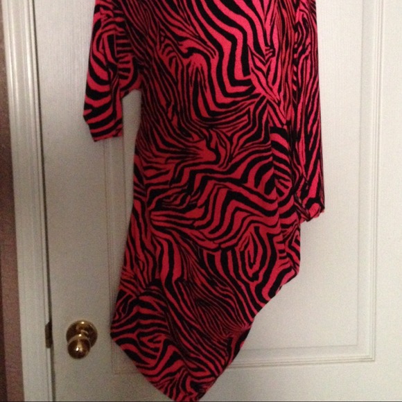 Pink zebra dress - Picture 2 of 2