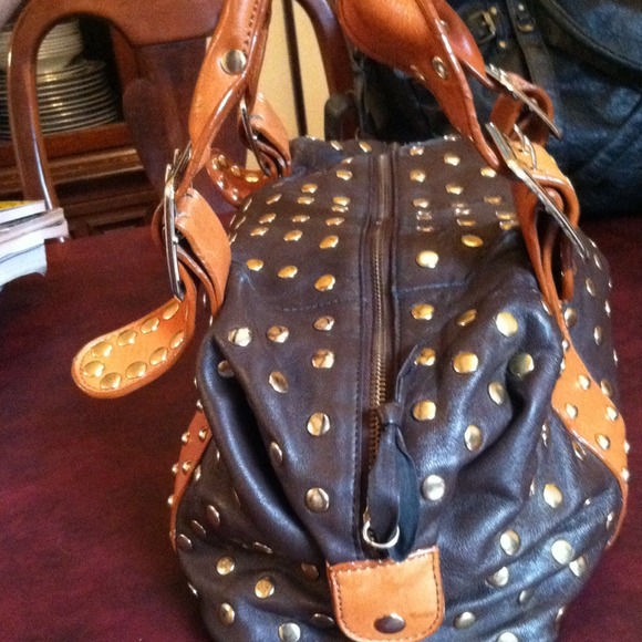 Hand Bag - Picture 2 of 4