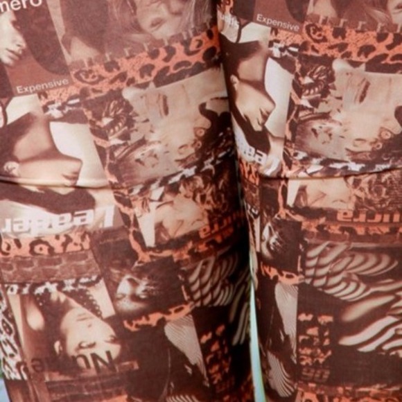 Newspaper print trendy leggings - Picture 2 of 4