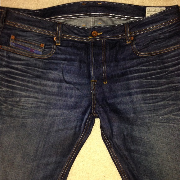 Men's Diesel Jeans - Picture 1 of 3