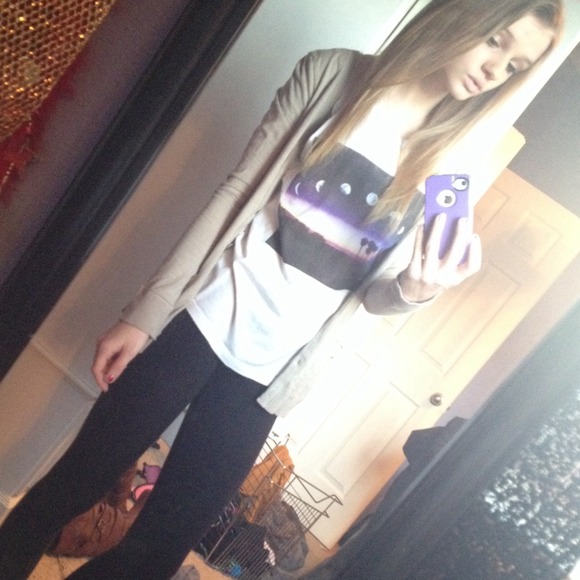 my first Brandy Melville shirt💞🌚