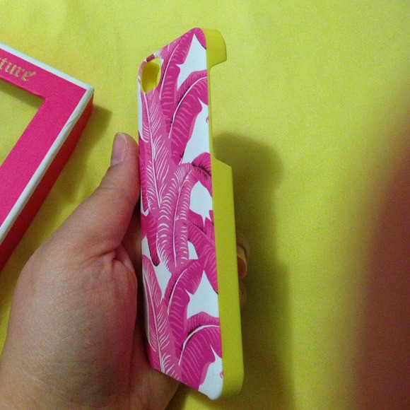 ⛔️NOT AVAILABLE ⛔️JUICY iPhone 5 case - Picture 4 of 4