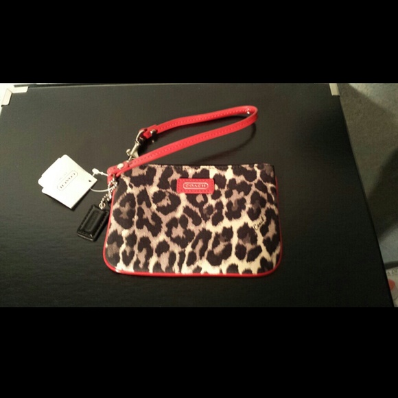 @@hold for darkangel214@@ Coach leopard print