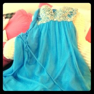 A night gown for party any special events.