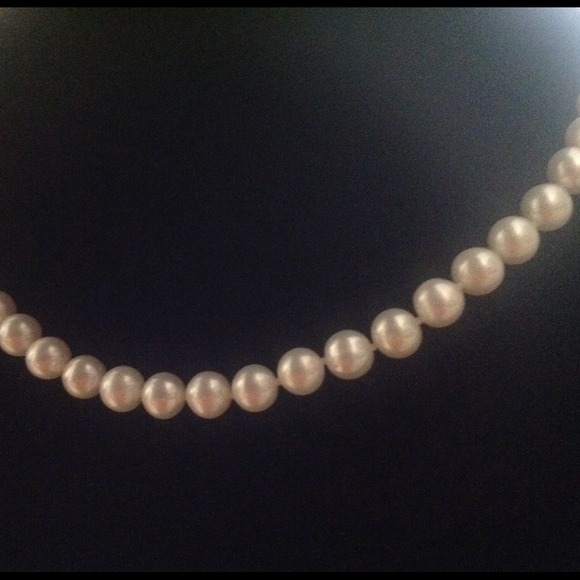 Gorgeous authentic pearl necklace - Picture 2 of 4