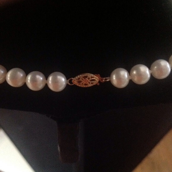 Gorgeous authentic pearl necklace - Picture 3 of 4