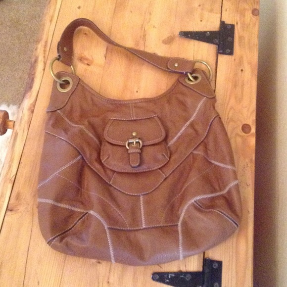 Nine West brown leather purse;)