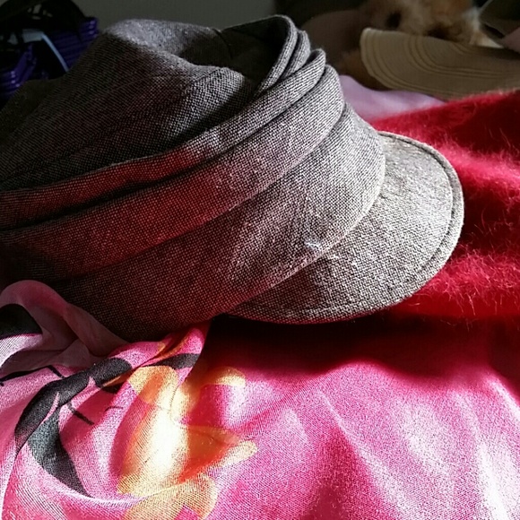 ***bundle*** hats - Picture 2 of 4