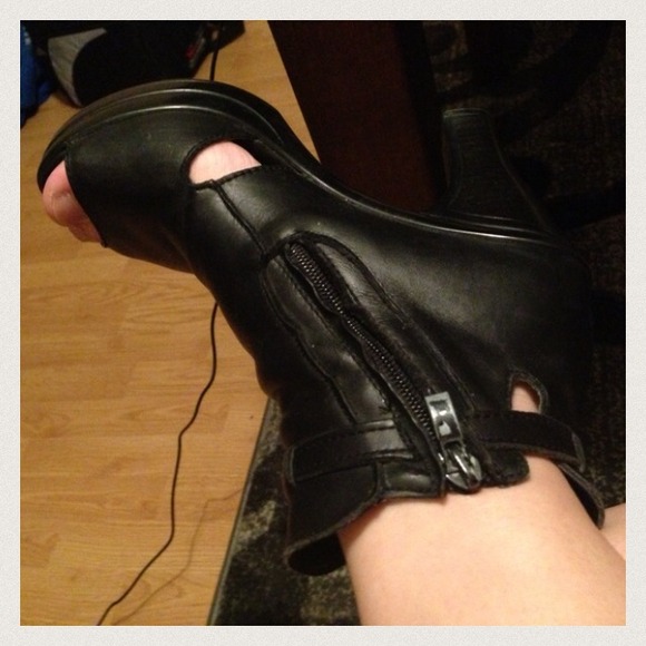 Faux leather open toe cut out booties