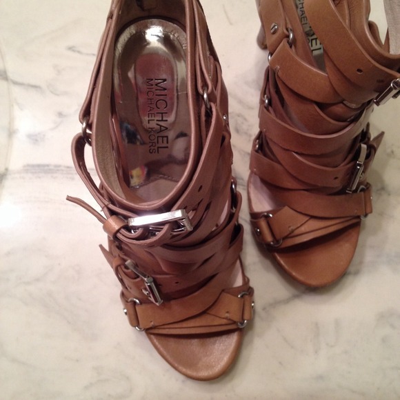 π«Sold!π«bundled. Michael Kors strappy heels!! - Picture 3 of 4
