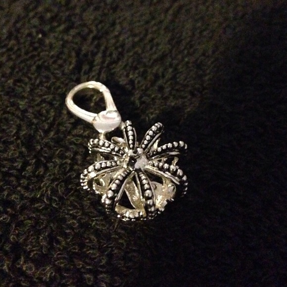 Juicy couture crown charm