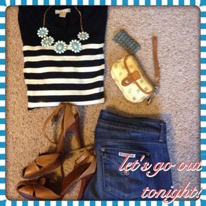 Dooney & Burke Wristlet