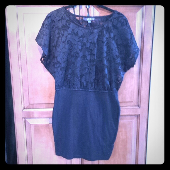 *SOLD* Lace Forever 21 Dress