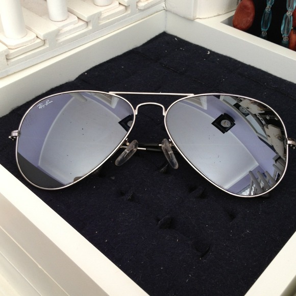 ON HOLD til 07/25!!! Rayban aviator