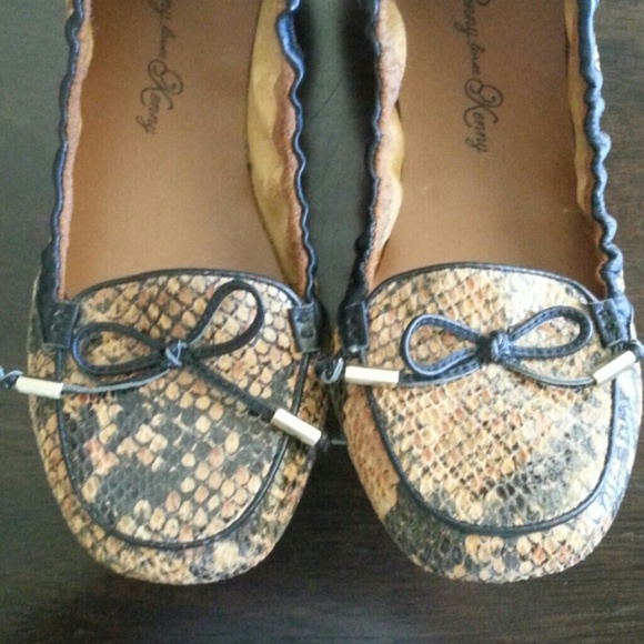 Penny loves Kenny flats