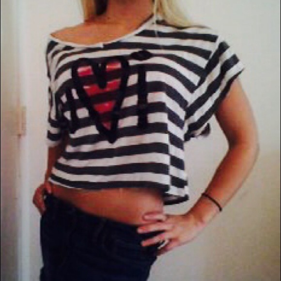 ‼️Reserved‼️I ❤️ u crop top - Picture 2 of 3