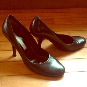 Black Timeless Pumps