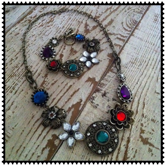Jewelry - Reduced  🎉Necklace and bracelet set .