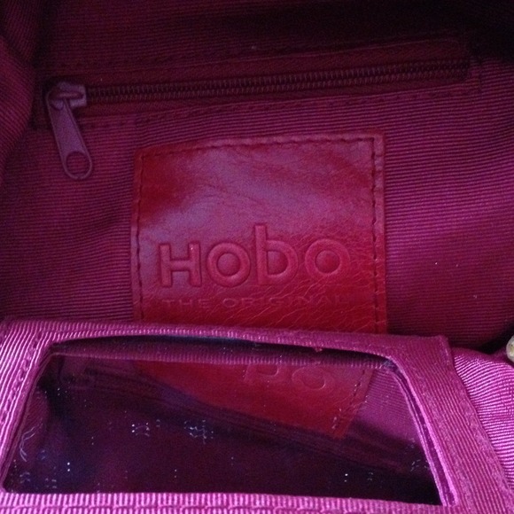(DONATED) HOBO CROSS BODY BAG - Picture 4 of 4