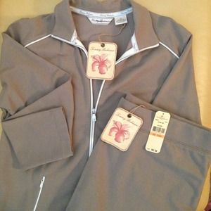 Cute TB matching lounge set with skirt!