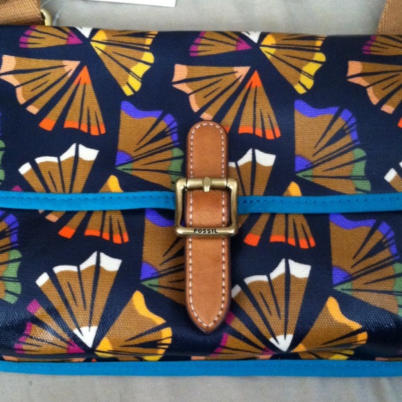 🔴SOLD🔴 Fossil Mini Keyper Crossbody Purse - Picture 2 of 4