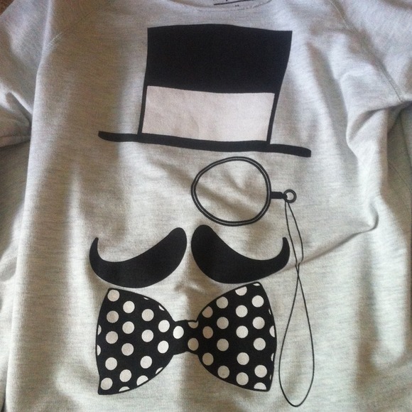 Gray graphic sweater