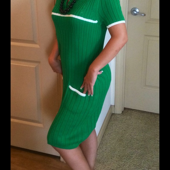 Banana Republic Green knitted very cute dress!