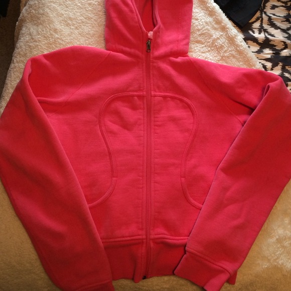 *reserved for earthtorenee* Lululemon Scuba Jacket