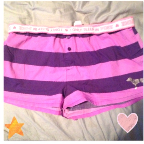 ✨GIFTED✨VS PINK SLEEP SHORTS