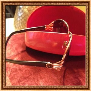 VALENTINO sunglasses