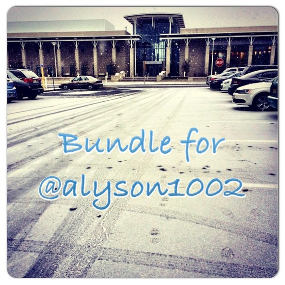 🎉Bundle for @alyson1002🎉