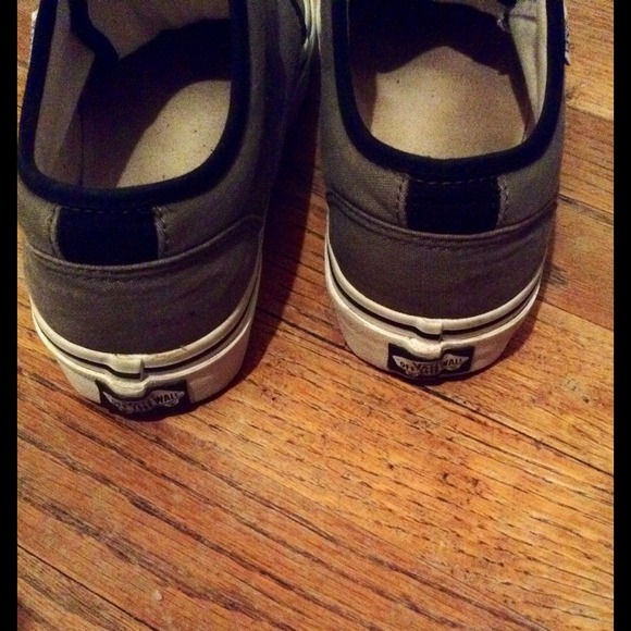 USED GRAY VANS