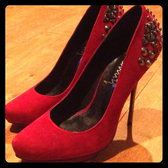 Brand New Red Lui Chiuy Heels