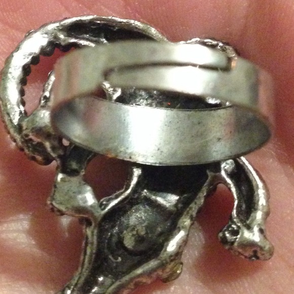 ✨Cute Alligator Ring!🐊💍✨ - Picture 4 of 4