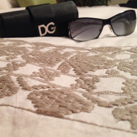 Dolce and gabbana sunglasses - Picture 1 of 1