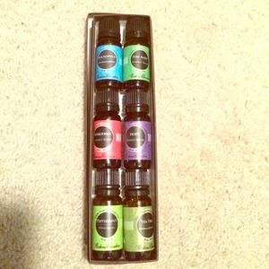 Set of 6 essential oils