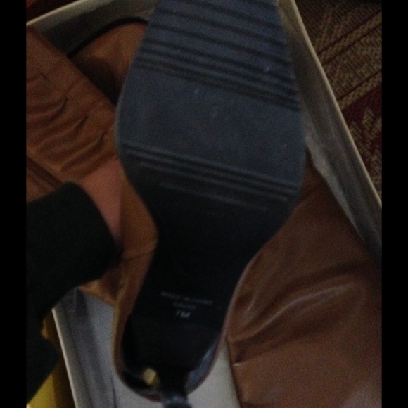 REDUCED ‼️Tan Rouched Boots - Picture 3 of 3