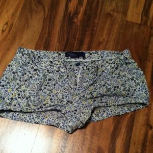 {SALE} Floral shorts