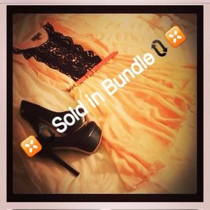 🔴SOLD IN BUNDLE🔴🆕Lovely short light peach dress