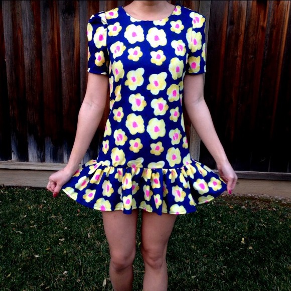 Drop-waist Peplum Dress - Picture 1 of 1