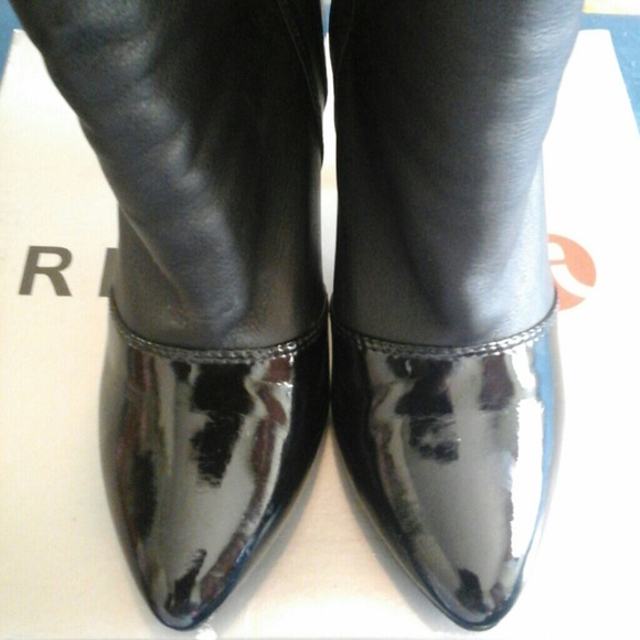 Black ankle boots by REPORT