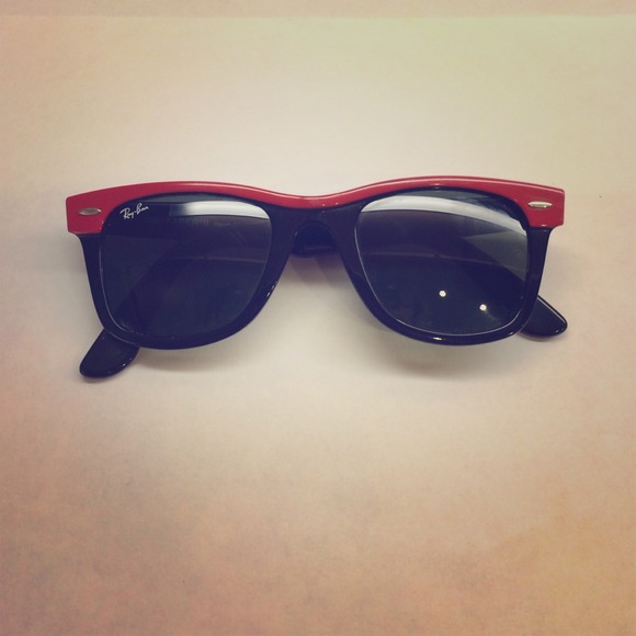 Ray Ban Wayfarer II Classic Black & Red - Picture 1 of 4