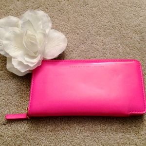 💐 SOLD 💐 Marc by Marc jacobs wallet