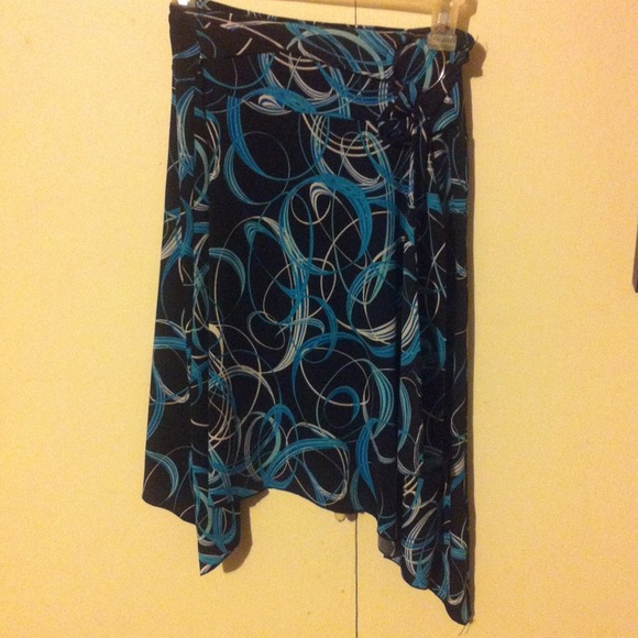 Beautiful high low skirt.