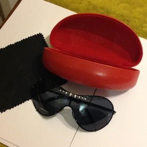 Authentic Valentino sunglasses new with box $290