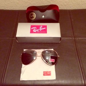Gold Ray-Ban Sunglasses