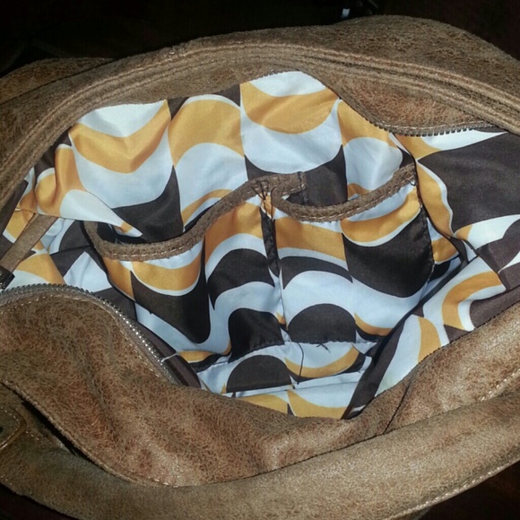 GUESS handbag - Picture 3 of 4